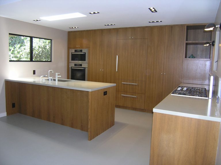 galley-kitchen-gil-2