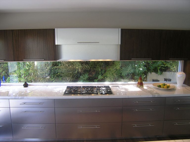 galley-kitchen-modern-2