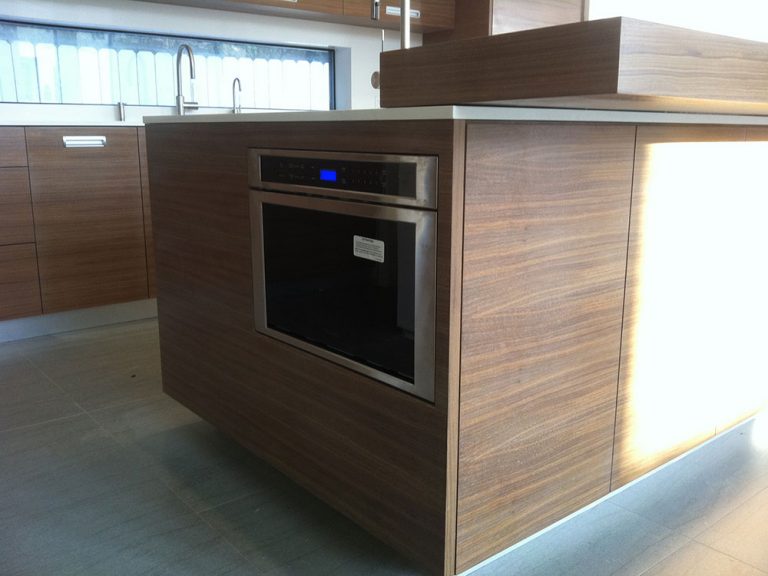 open-kitchen-walnat-6